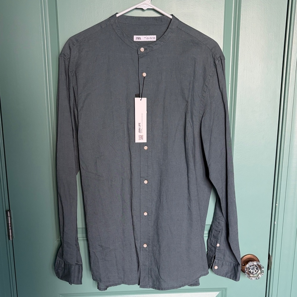 Zara Men's Charcoal Button Down Shirt